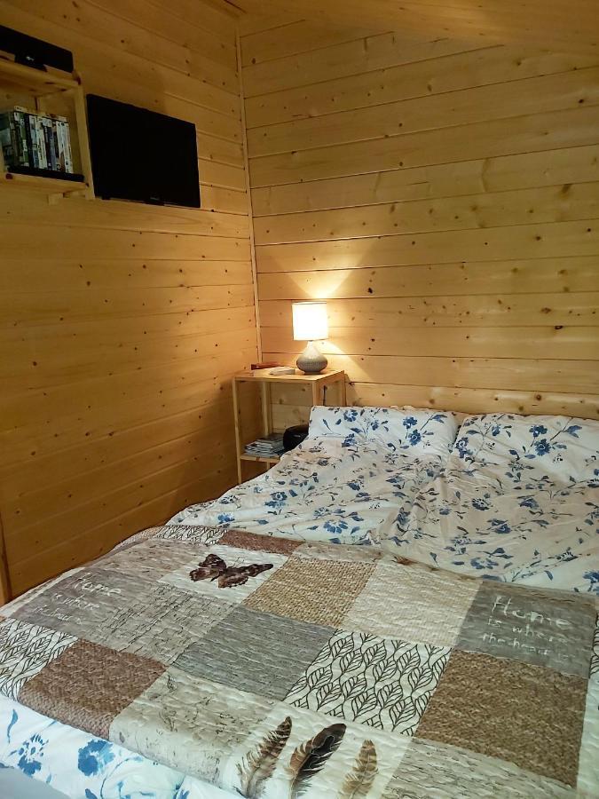 Bakkakot 2 - Cozy Cabins In The Woods อาคูเรย์รี ภายนอก รูปภาพ