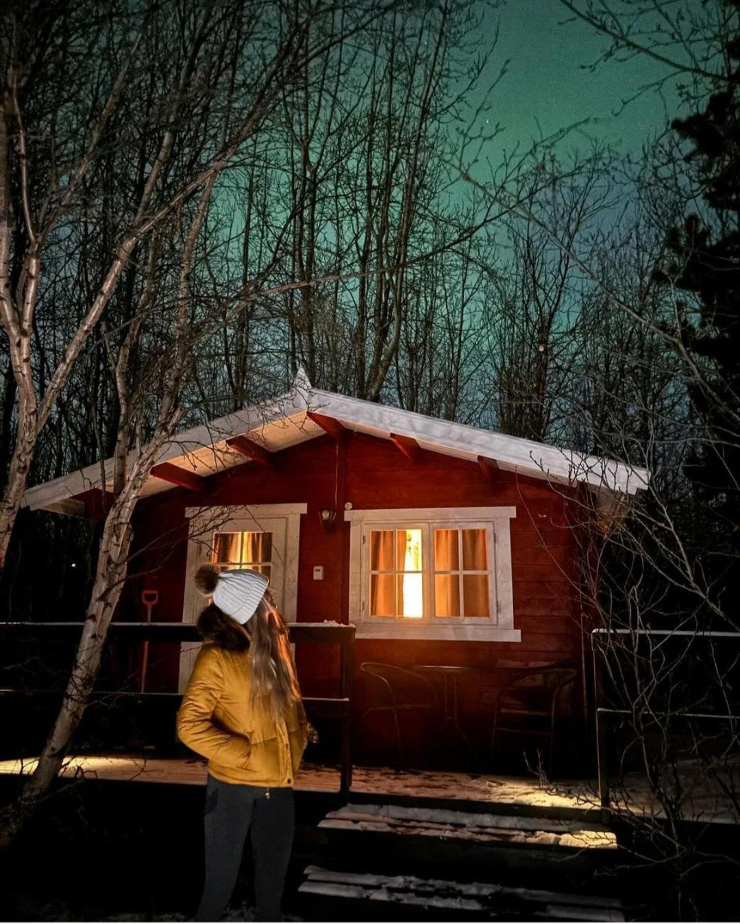 Bakkakot 2 - Cozy Cabins In The Woods อาคูเรย์รี ภายนอก รูปภาพ